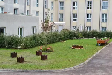 maison de retraite lavau exterieur