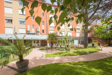 facade exterieure residence les jardins de jouvence