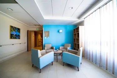 pole medical maison blanche vernouillet salon