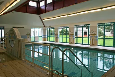 ehpad saint remy les chevreuse piscine