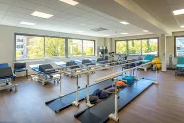 clinique heliade sante frejus salle de kinesitherapie 0