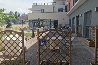 clinique lamajolane terrasse