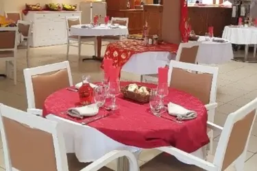 emeis maison de retraite les jardins de jeanne salle de restaurant