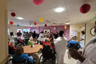 emeis maison de retraite l oseraie mardi gras 2024