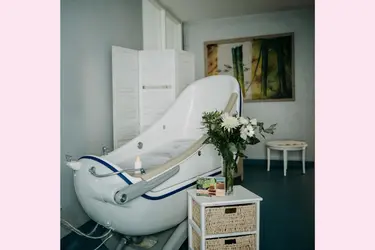emeis-maison-de-retraite-le-vige-soubise-balneotherapie