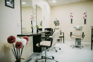 emeis-maison-de-retraite-le-vige-soubise-salon-coiffure