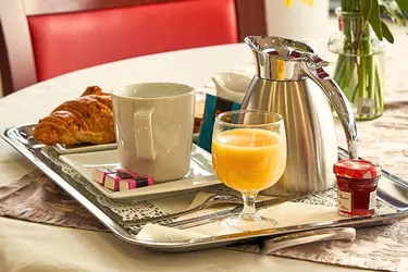 maison de retraite les berges du canal petit dejeuner
