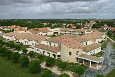 maison de retraite les jardins de jeanne vouille 01 0