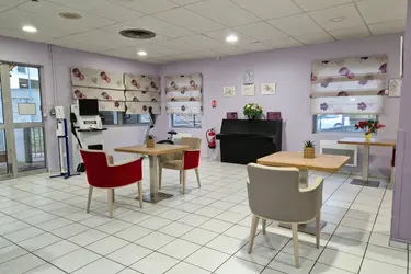 maison de retraite l hermitage salle d animations