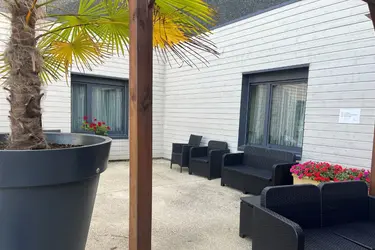 maison de retraite les millesimes terrasse