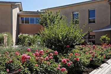 maison de retraite verger d anna patio
