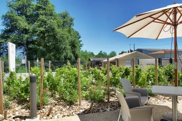 maison de retraite les vignes moulin neuf jardin