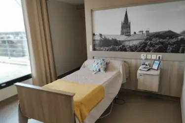 maisonderetraite lesjardinsdesaintes chambre