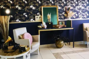 maisonderetraite saintluc salon
